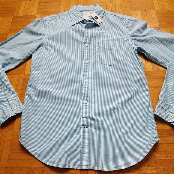 Gap Shirt Small NWT - Picture 2 of 7